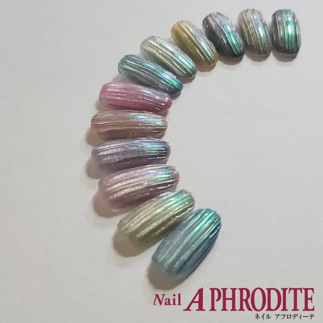 ネイル ジェルネイル スカルプネイル ソフトジェル ネイルチップ ハンドネイル Nail Aphroditeのネイルデザイン