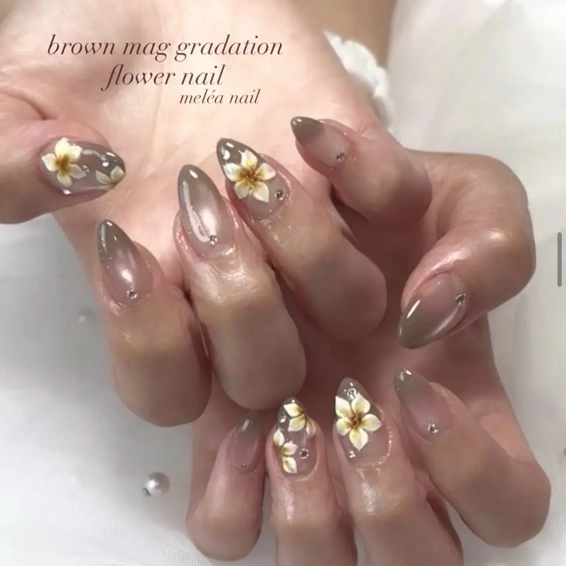 ネイル フラワーネイル グラデーション ハンドネイル miho meléanailのネイルデザイン