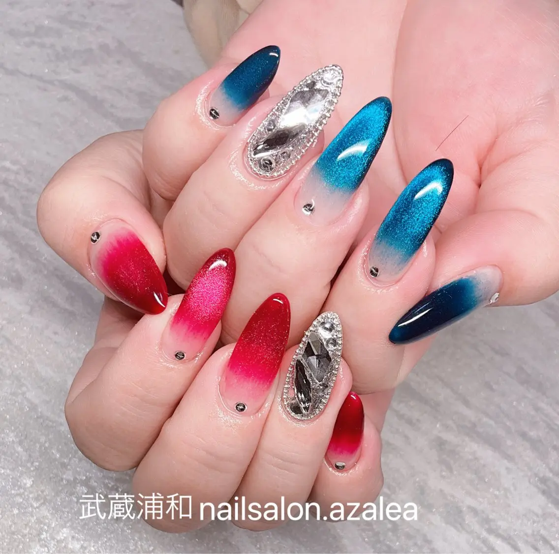 ネイル ハンドネイル R inのネイルデザイン