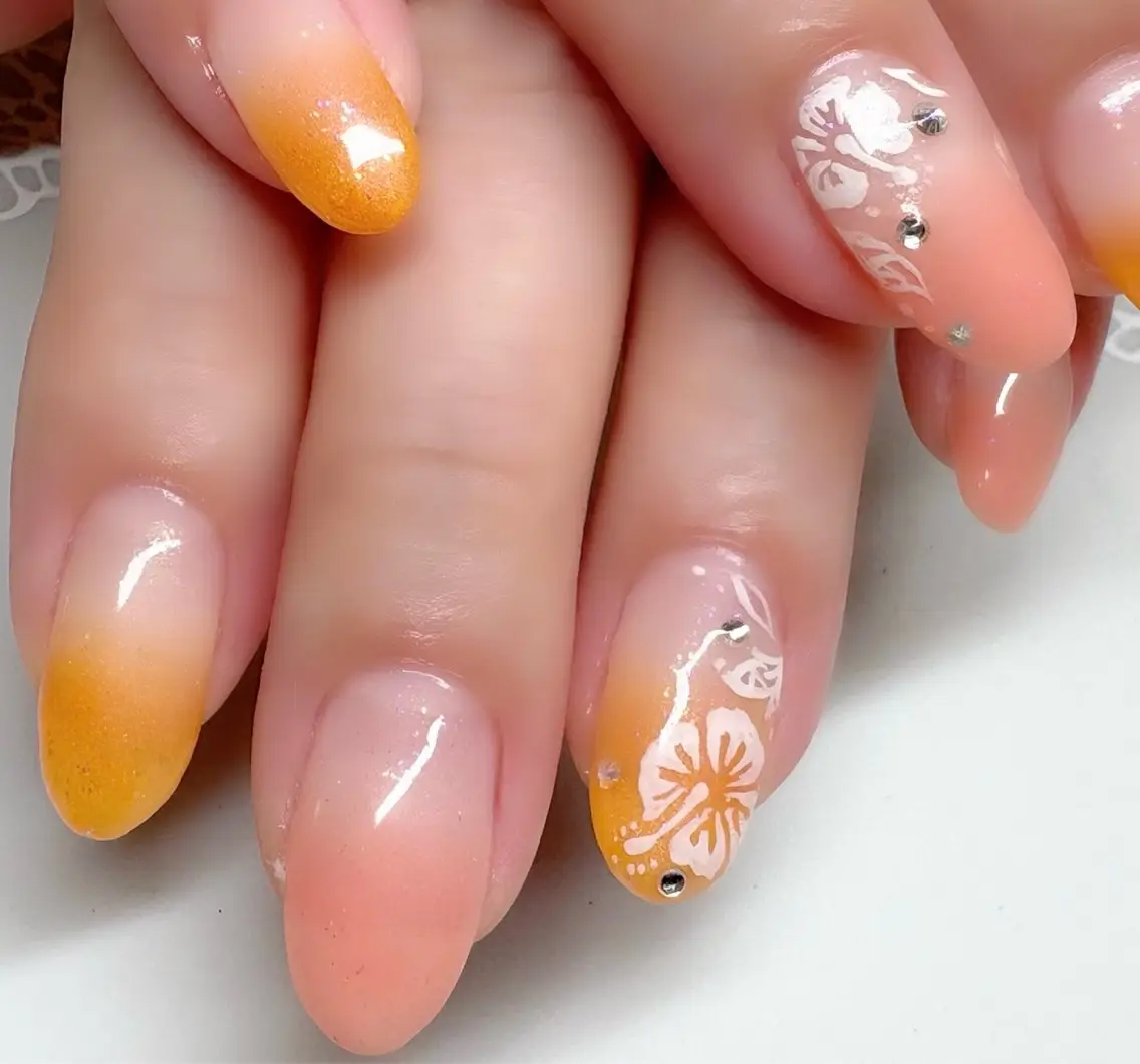 ネイル アートネイル ジェルネイル グラデーション ハンドネイル Eye nailのネイルデザイン