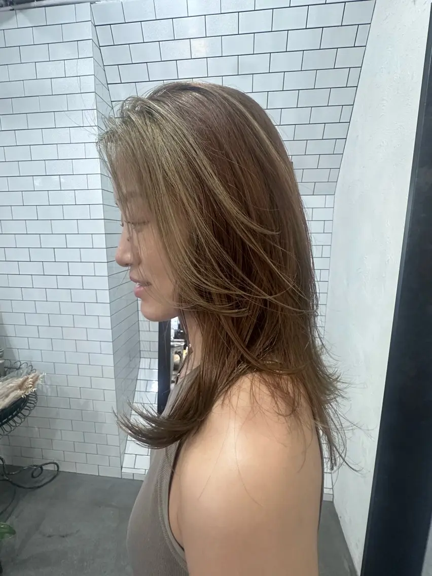 セミロング カット ヘアカラー トリートメント 妙見 知洋のヘアスタイル