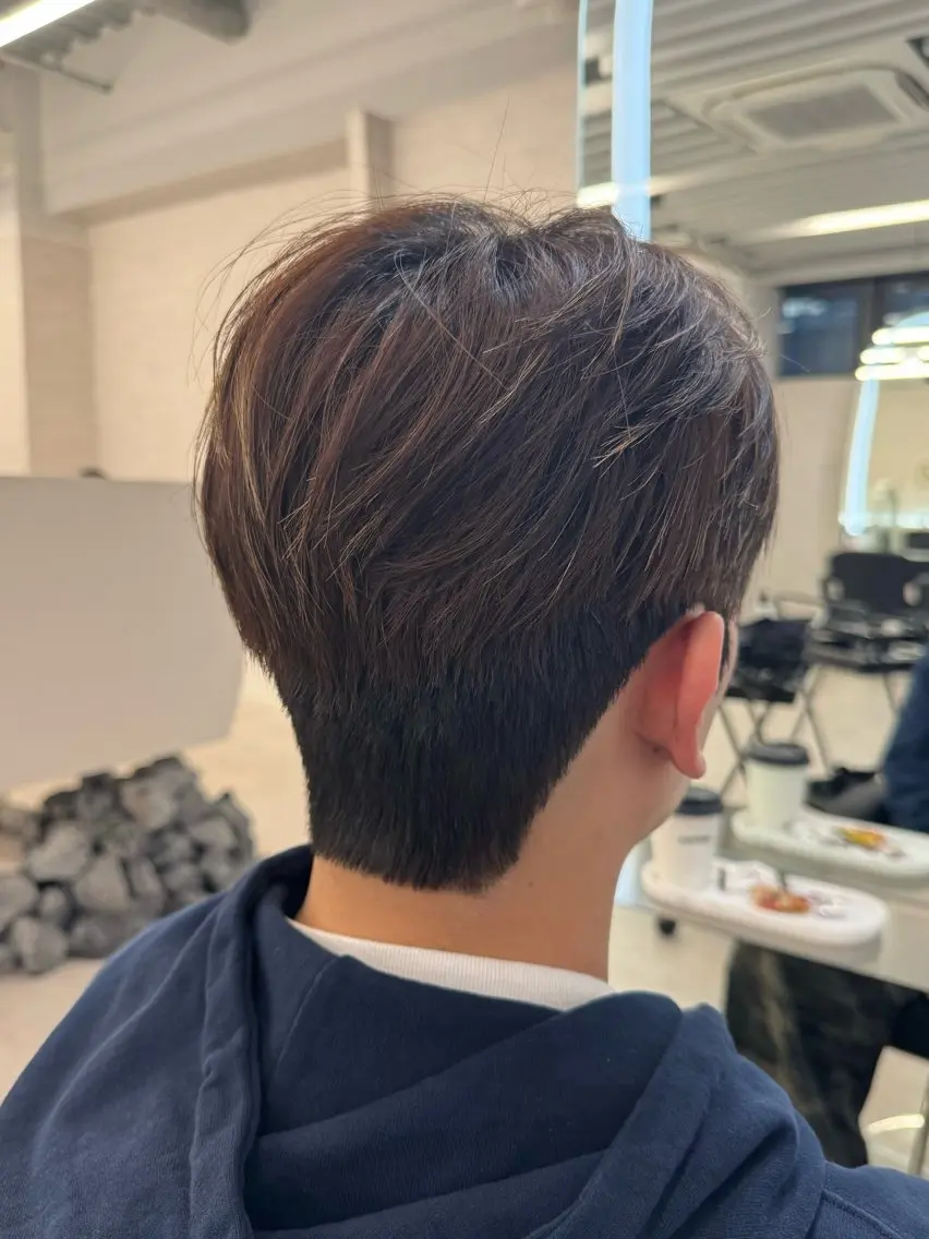 メンズ カット ヘアカラー 縮毛矯正 韓国式ダウンパーマ 🇰🇷櫻井健のヘアスタイル