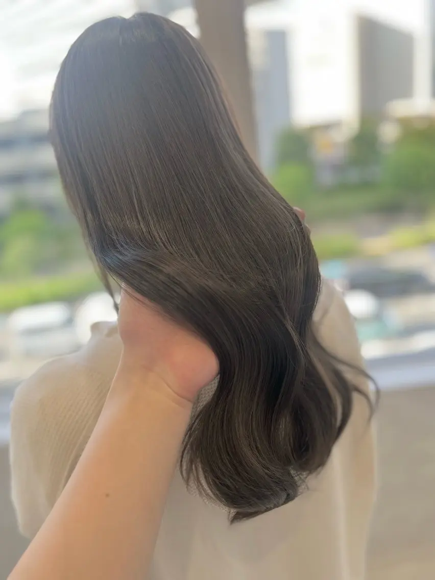 ロング カラー アッシュ アッシュブラウン ブラウンカラー 透明感カラー Eleanor枚方店 /梅木雄治のヘアスタイル