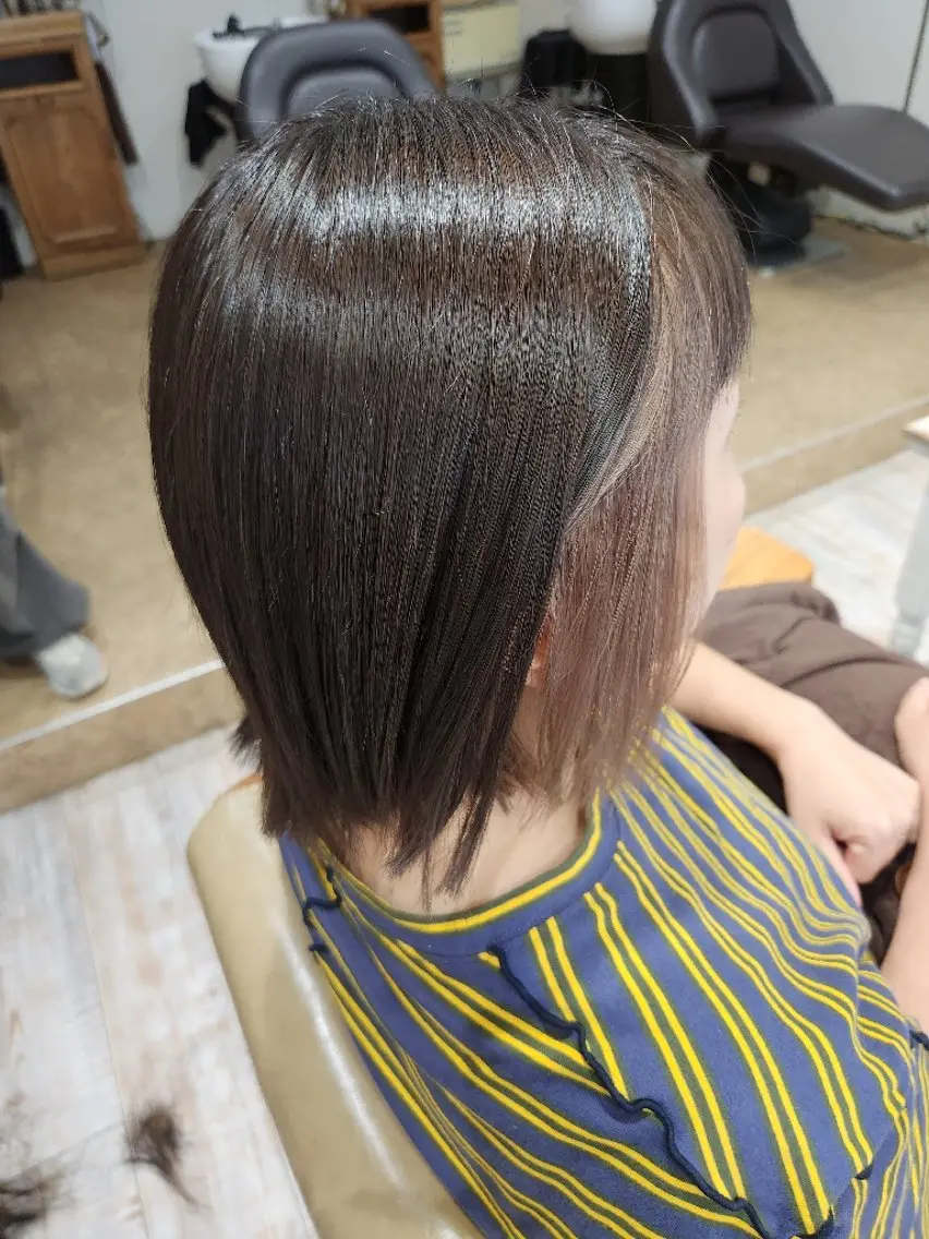 ミディアム 店長 とみー / ツヤ感&似合わせのヘアスタイル