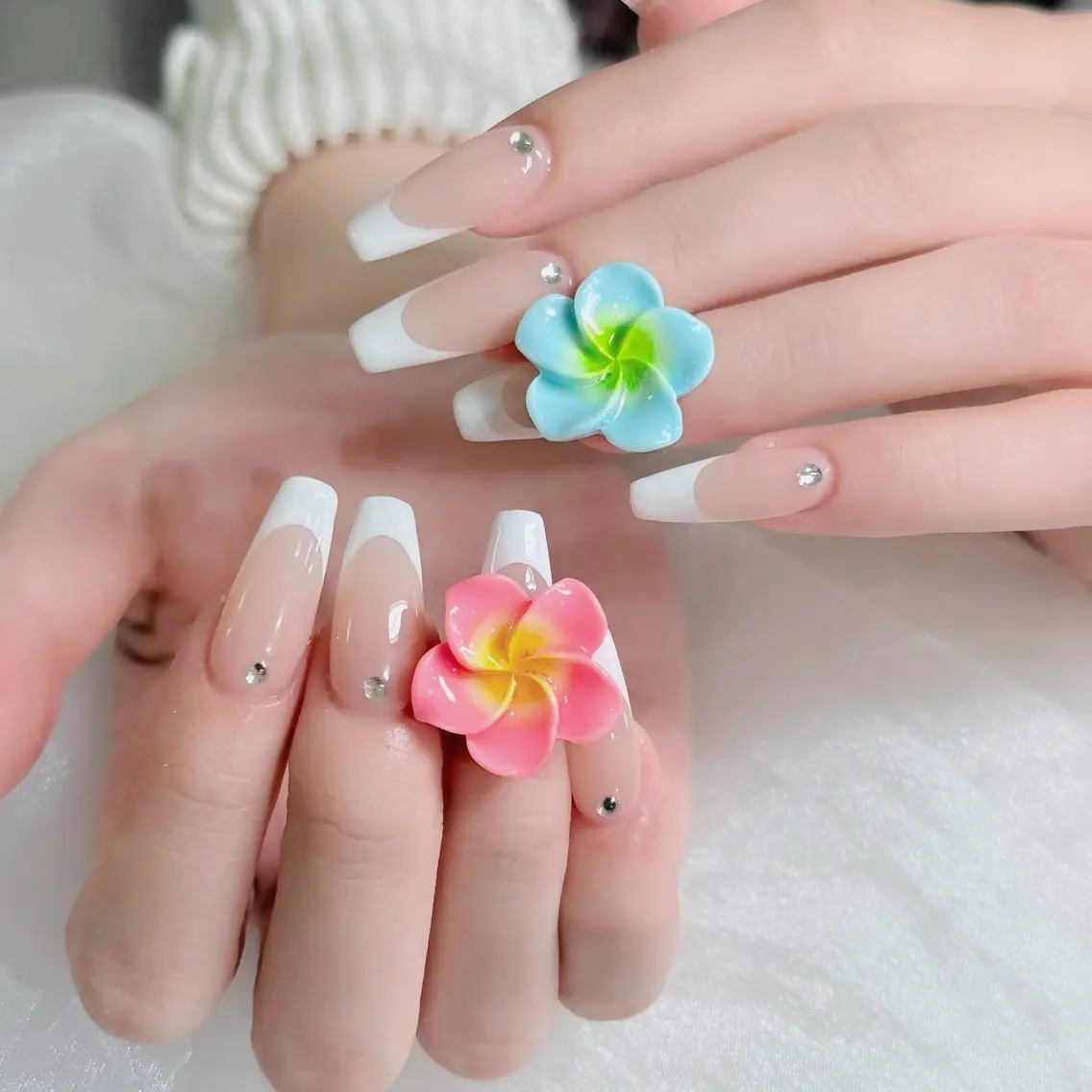ネイル フットネイル フレンチネイル グラデーション 韓国ネイル ロングネイル ハンドネイル Hani Nail Salonのネイルデザイン
