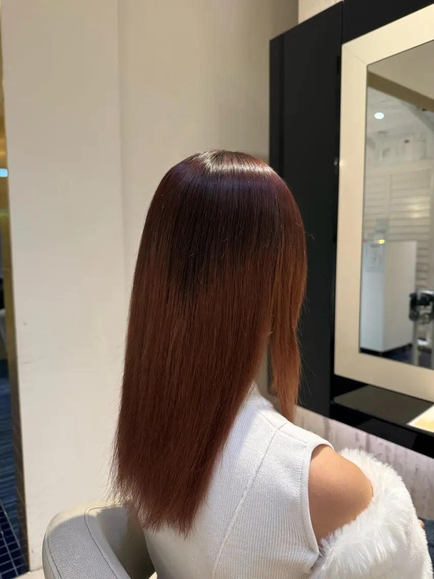 カラー 上野 稀美のヘアスタイル