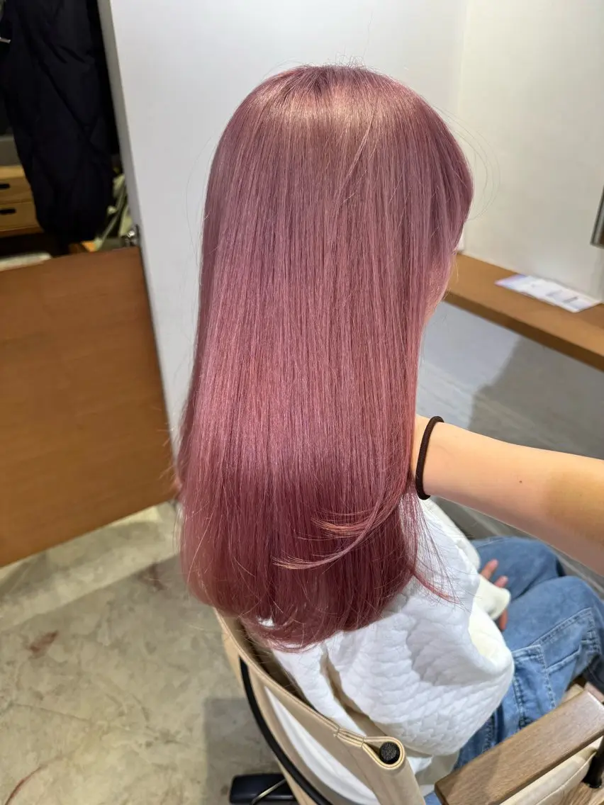 全体ブリーチ+カラー+5stepトリートメントの写真
