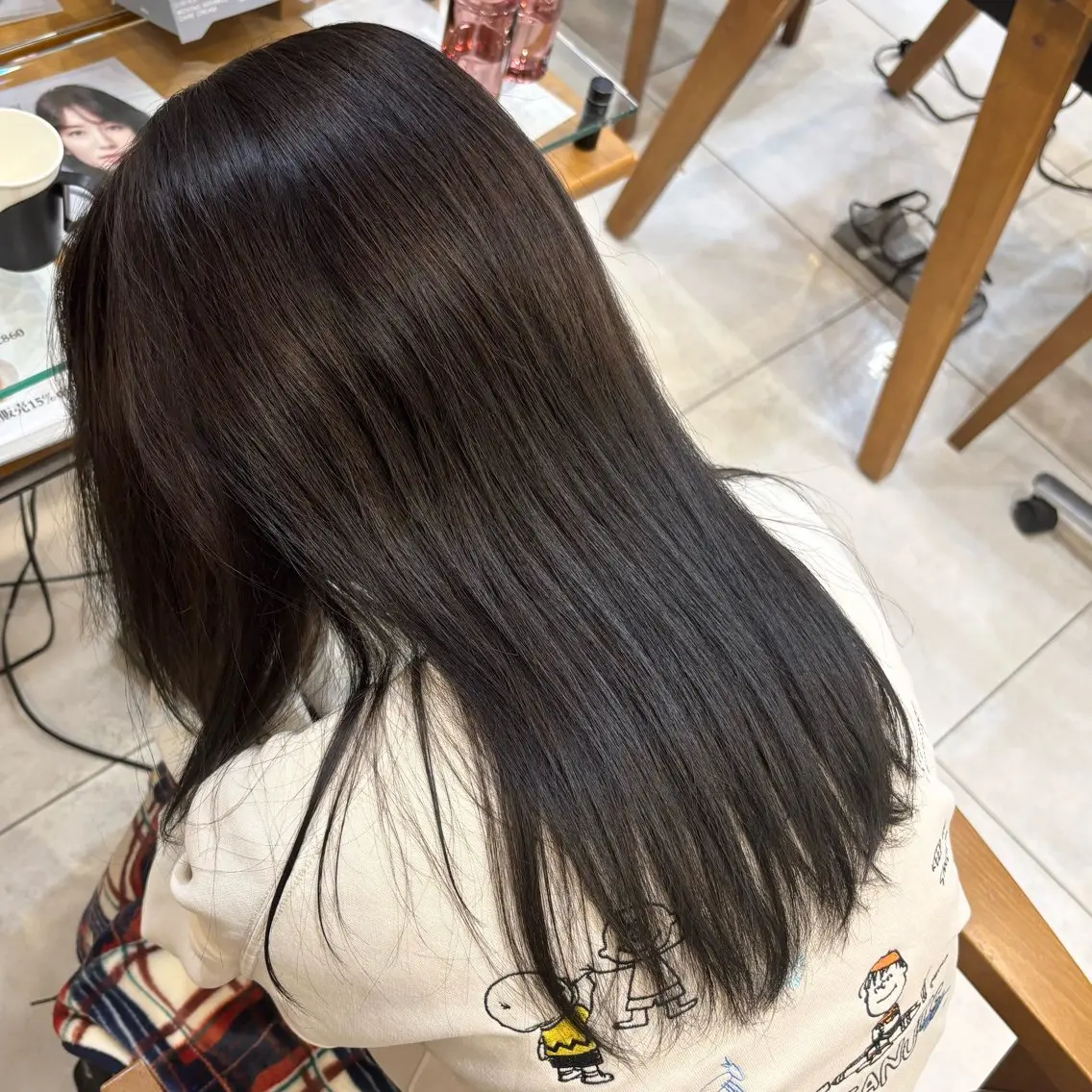 カラー グレージュ 新原 陽那のヘアスタイル