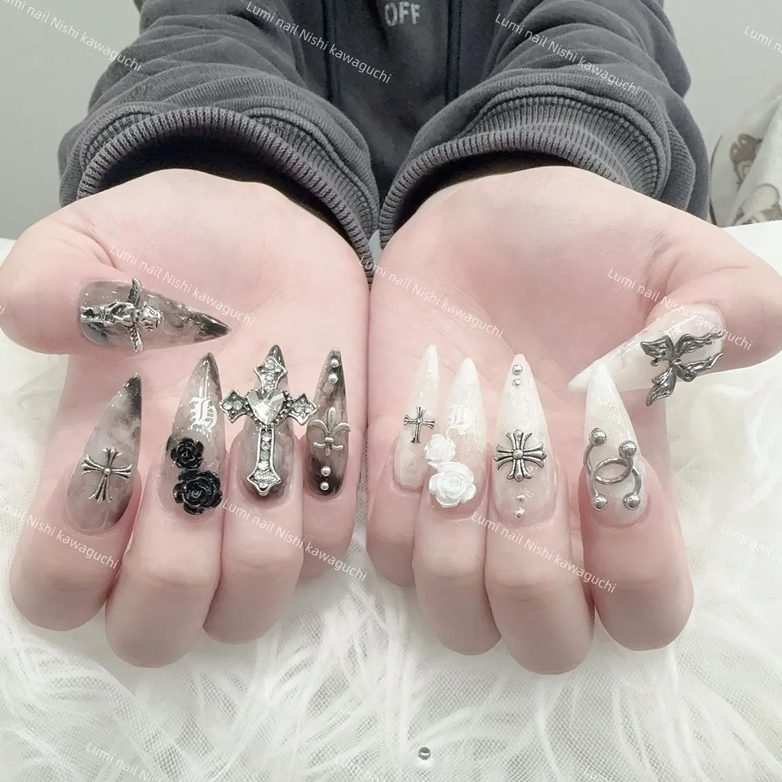 ネイル フットネイル ジェルネイル キラキラネイル オフィスネイル ピンク Lumi Nail Salonのネイルデザイン