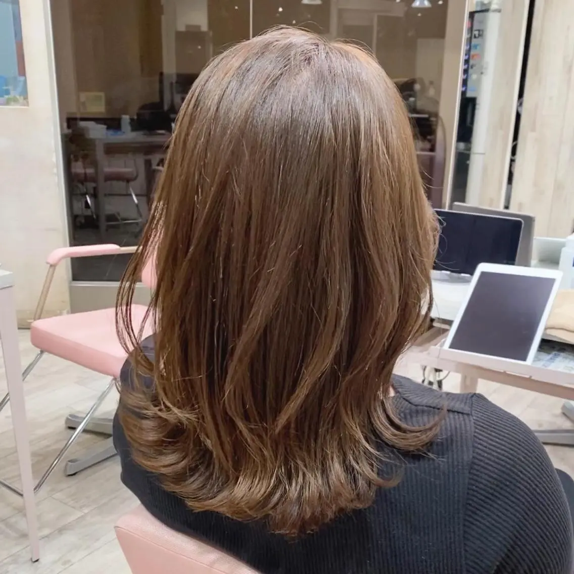ミディアム カラー カット ヘアカラー トリートメント 顔まわりカット🌟 くびれヘア/寺門遥輝のヘアスタイル