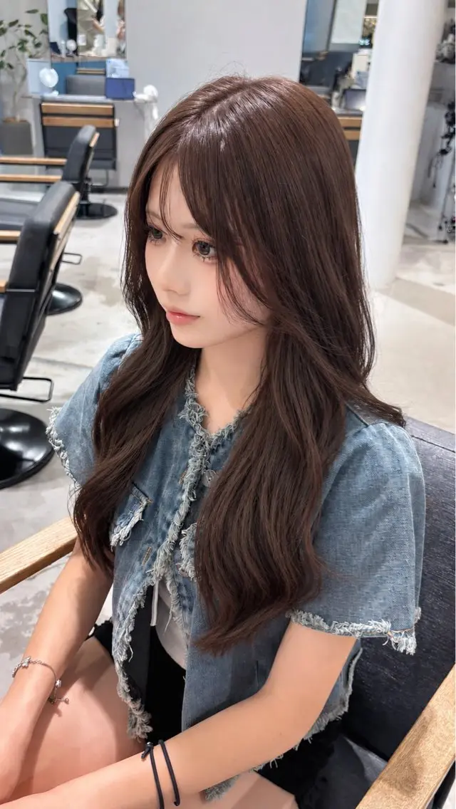ロング 顔周りカット 韓国風ヘア 似合わせカット 小顔カット カット ヘアカラー yui/レイヤー/ グレージュ/似合わせのヘアスタイル