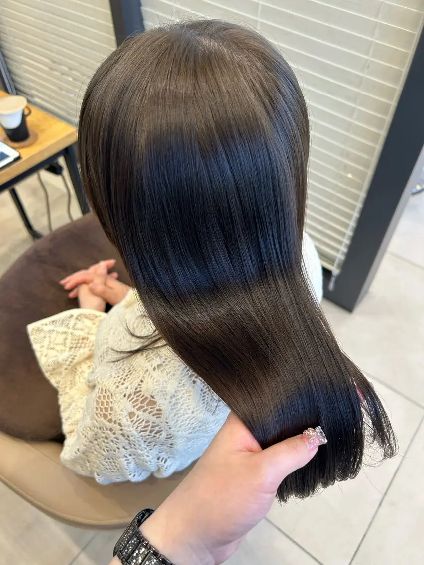 【平日限定】忙しいママのツヤ髪カラー&保湿トリートメントの写真
