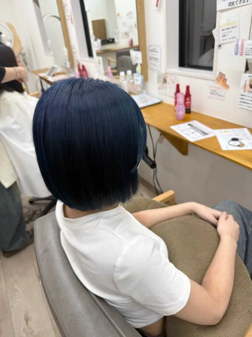 ショート ボブ トリートメント カット ヘアカラー トリートメント ちほ/顔周りレイヤー /ベージュカラーのヘアスタイル