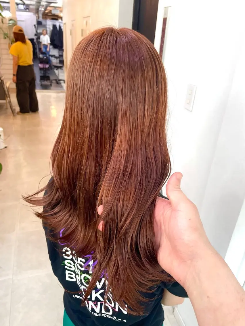 ロング カラー ブラウンカラー オレンジ オレンジブラウン ヘアカラー トリートメント ブリーチ有無Wカラー メンズパーマ大成のヘアスタイル