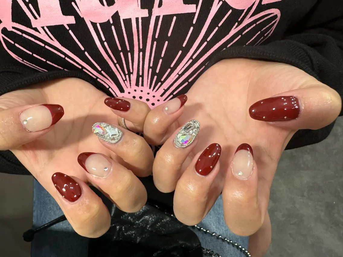ネイル LAVISH 大和店 emi･:*+のネイルデザイン