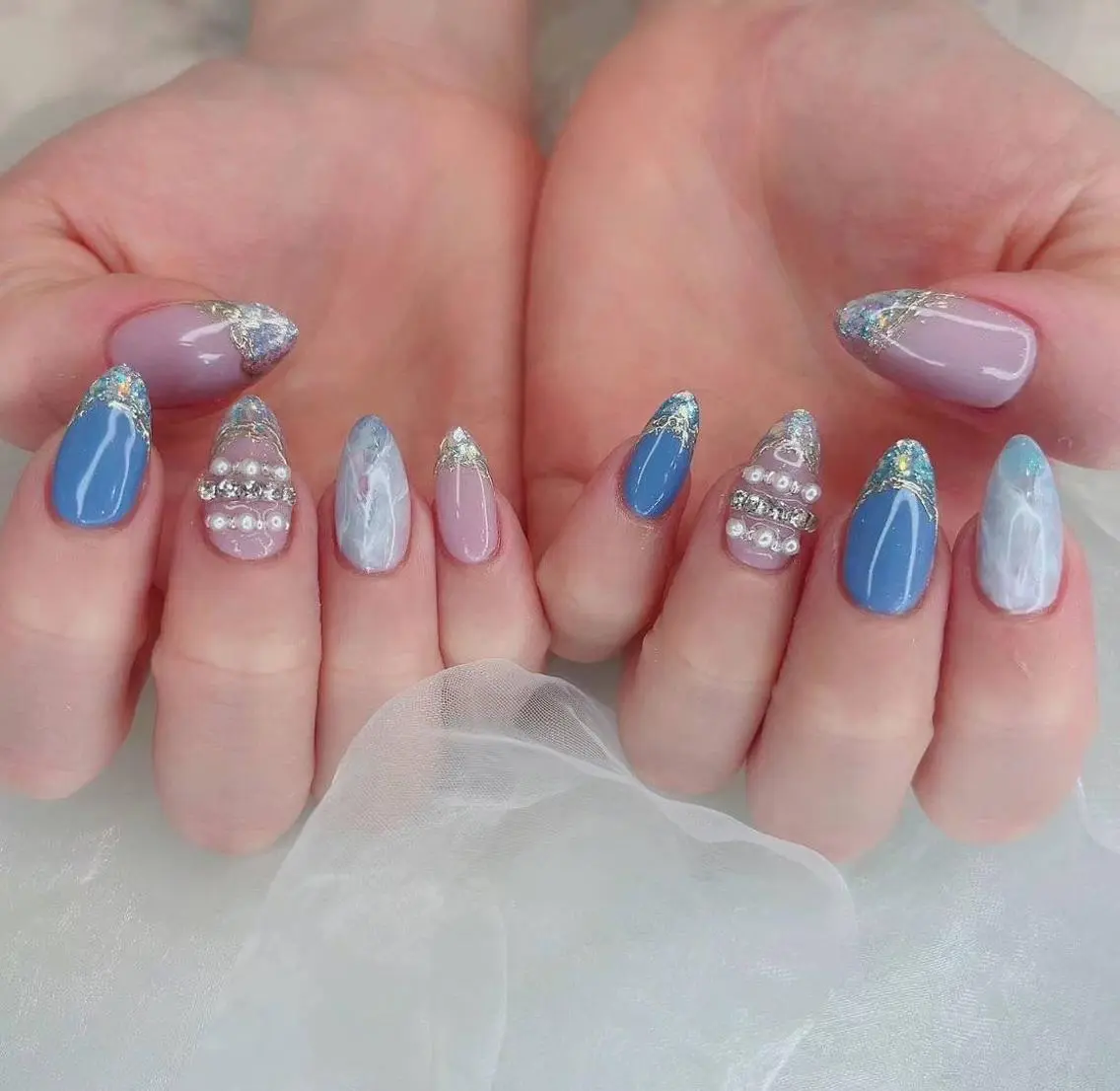 ネイル ブルー フレンチネイル ラメ(グリッター) babarla Nailのネイルデザイン