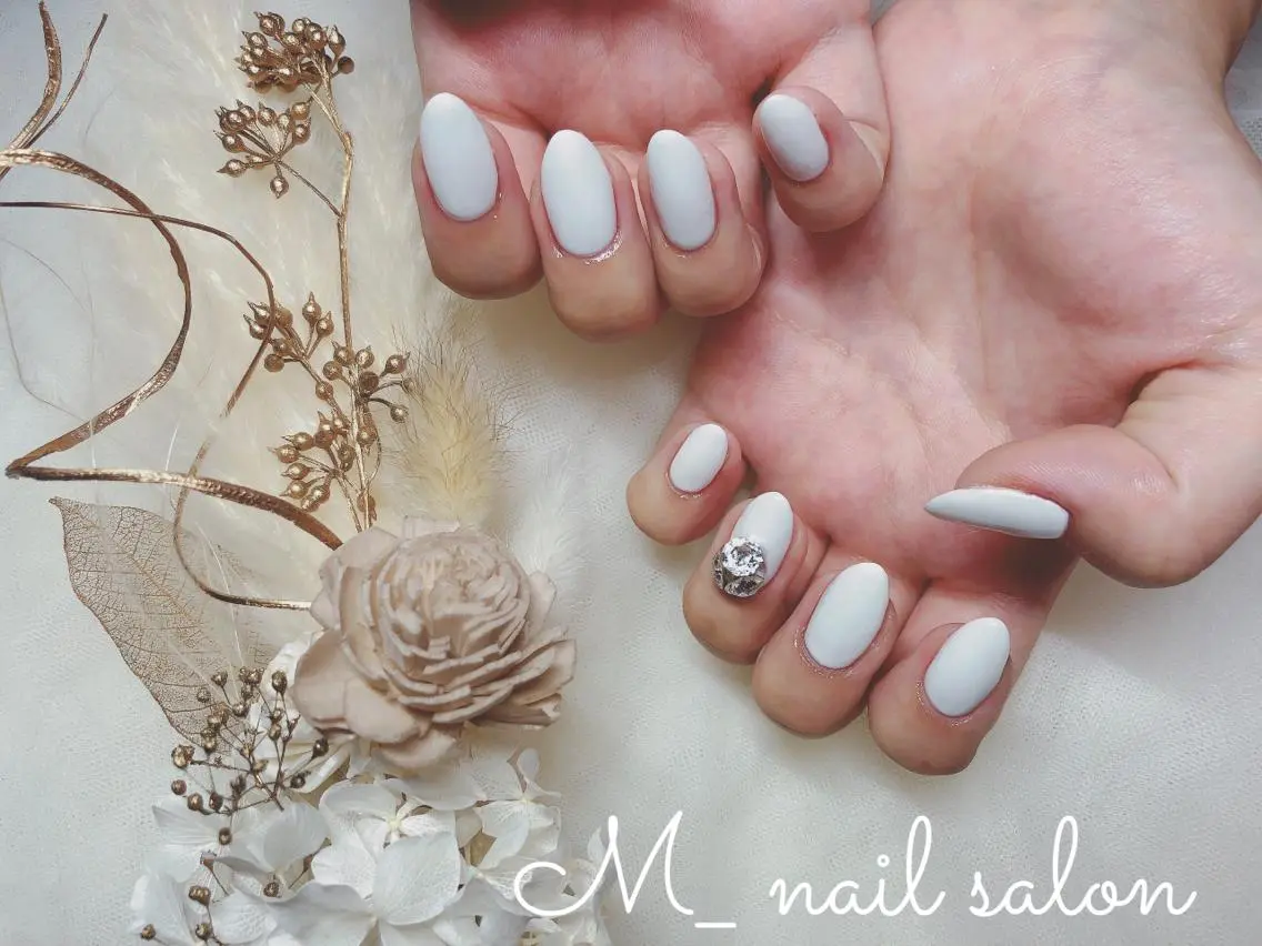 ネイル ワンカラーネイル M_ nail salonのネイルデザイン