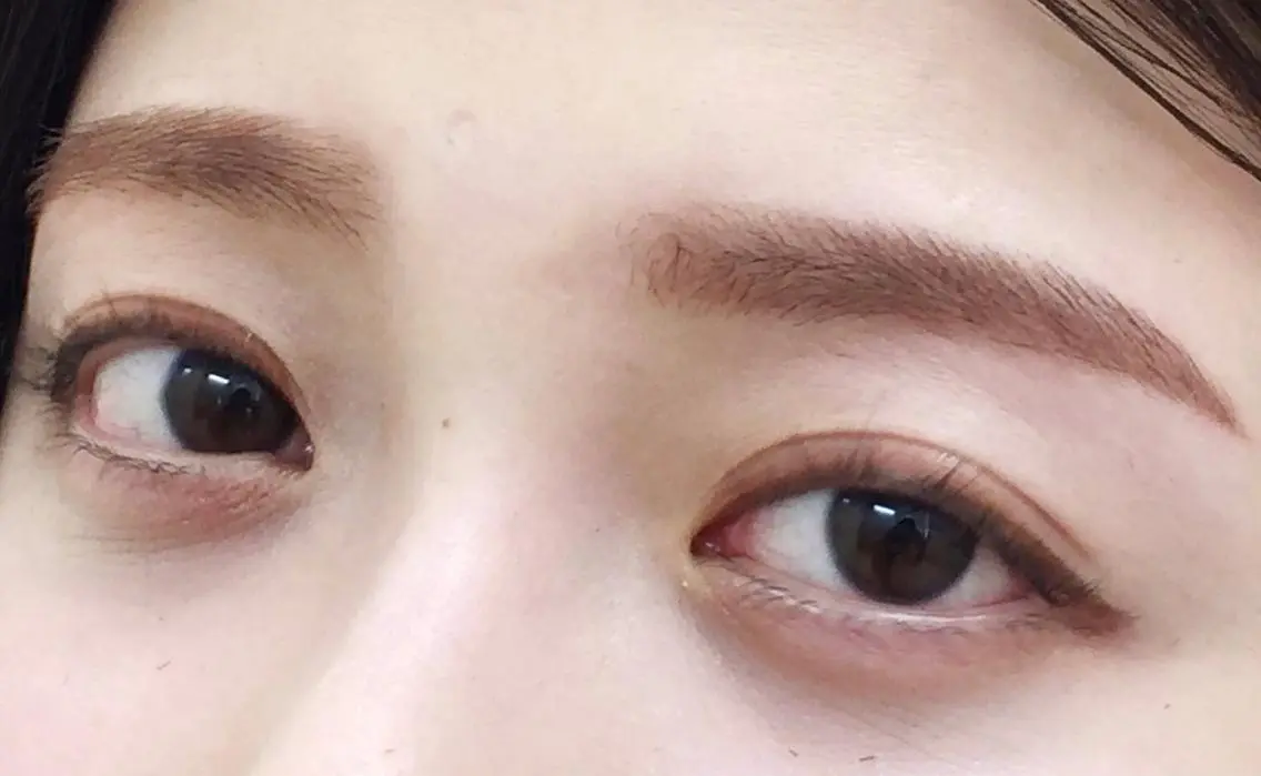 WHITE EYE 🦋松島の眉毛・アイブロウイメージ