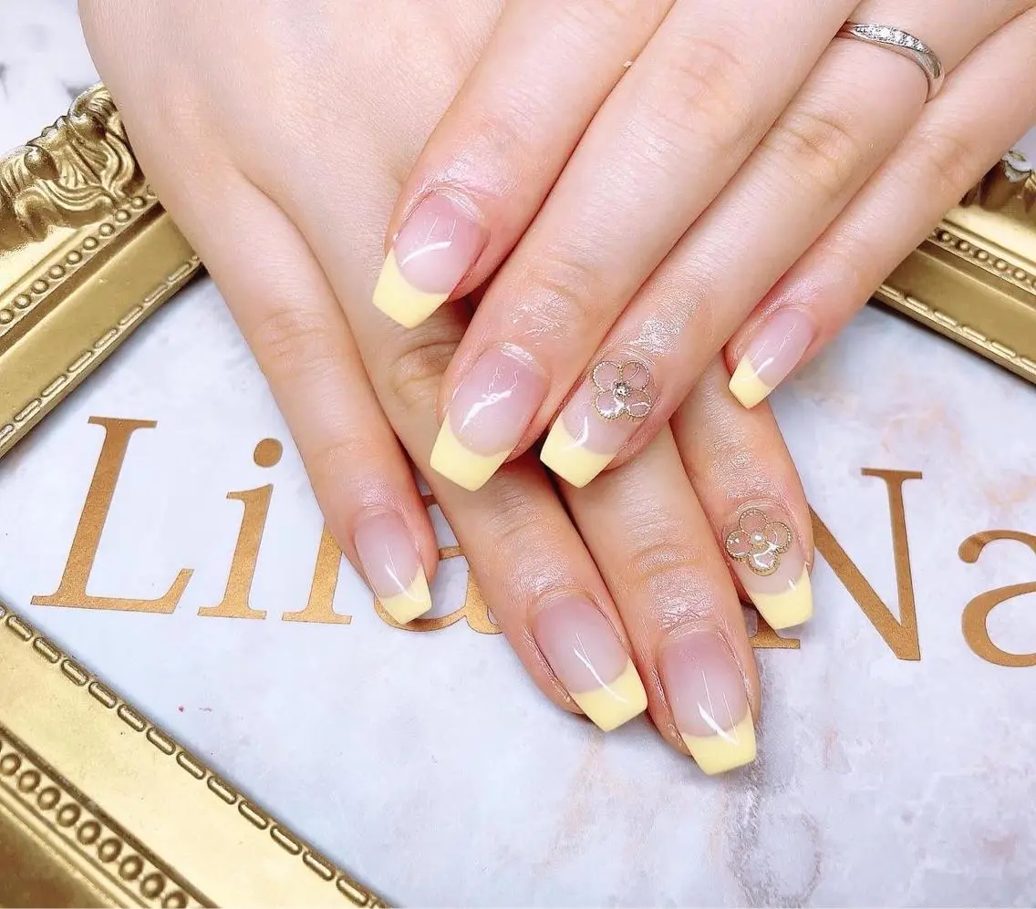 ネイル チークネイル フレンチネイル ジェルネイル ハードジェル ハート Lilas Nailのネイルデザイン