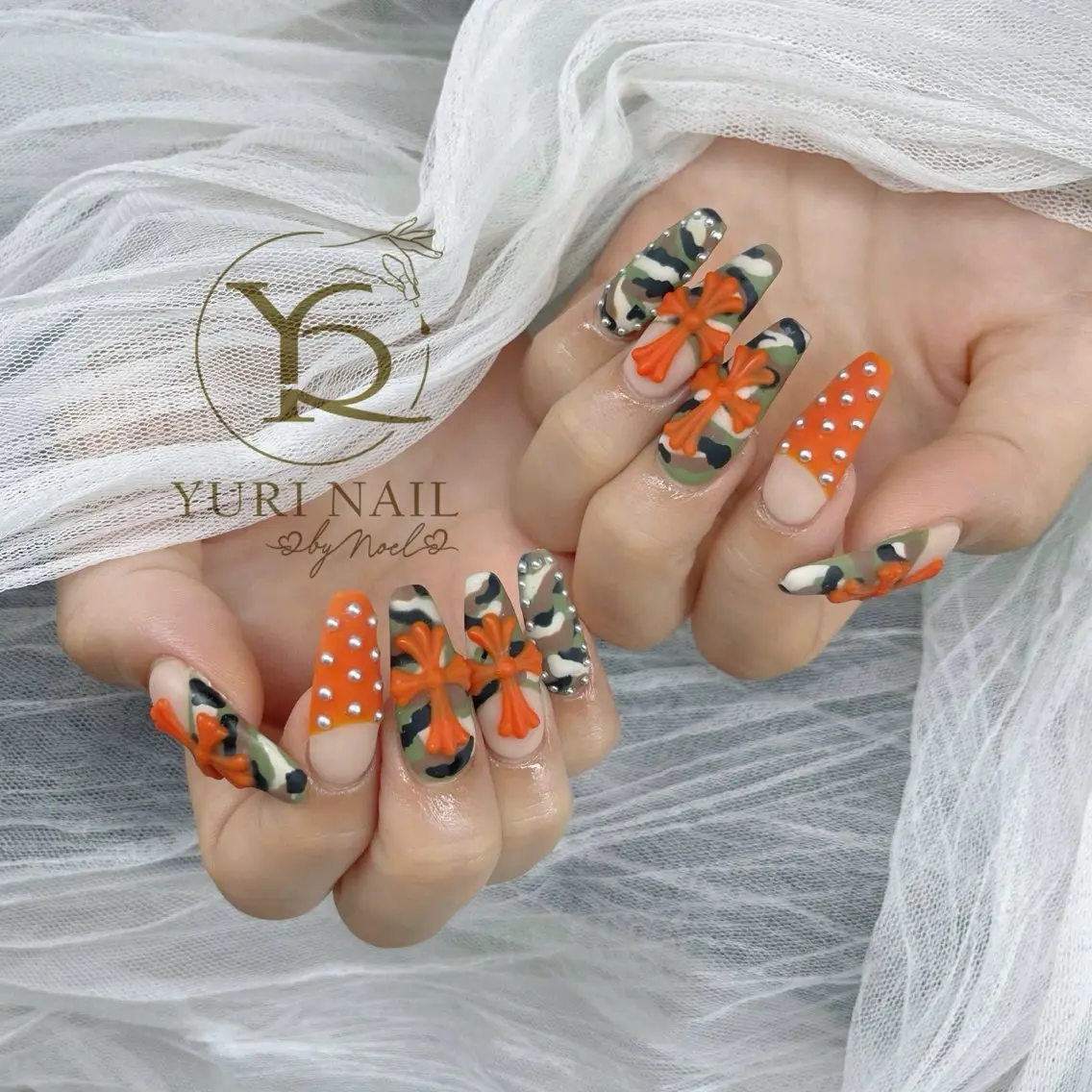 ネイル ハンドネイル フットネイル ハンドケア YURI Nail NARITAのネイルデザイン