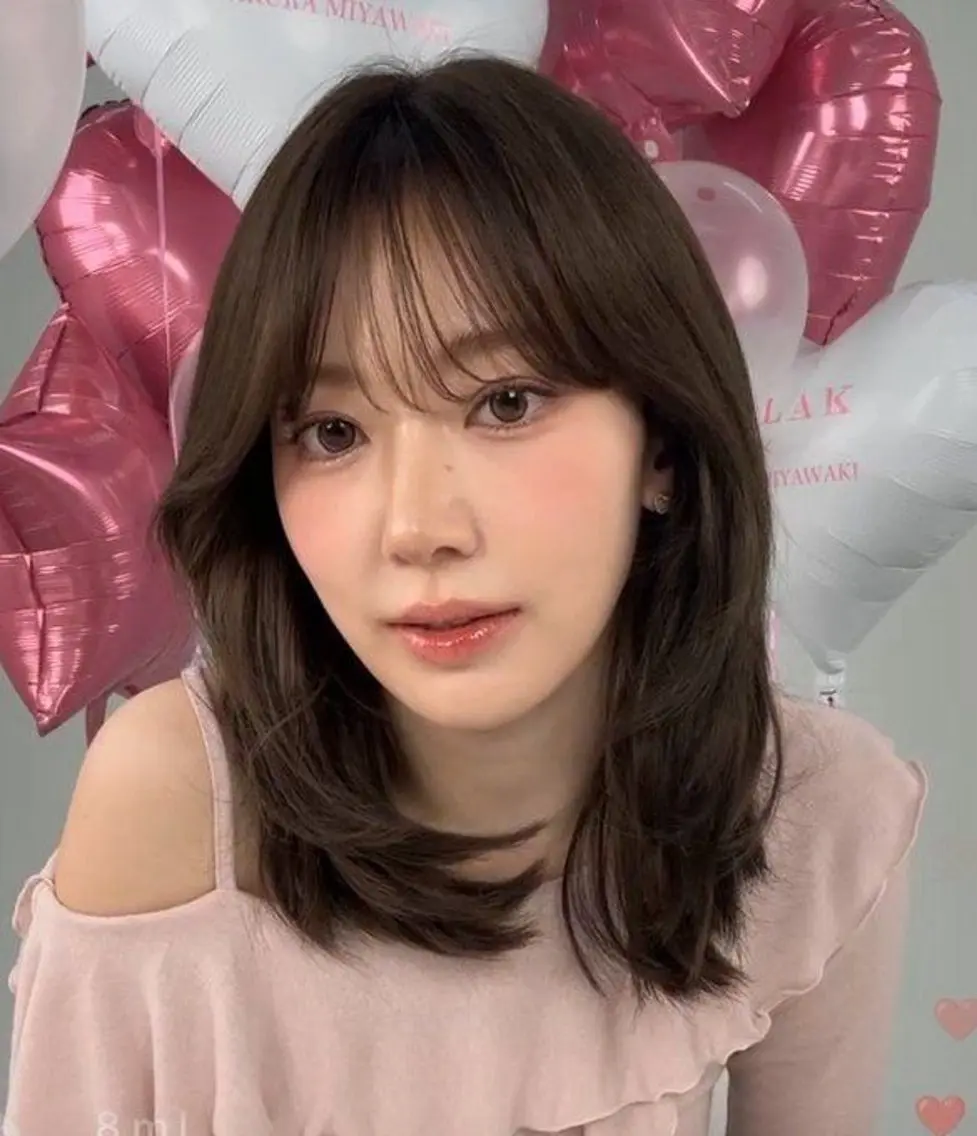 ミディアム 韓国風ヘア レイヤーカット ボブ/ショート カオリのヘアスタイル