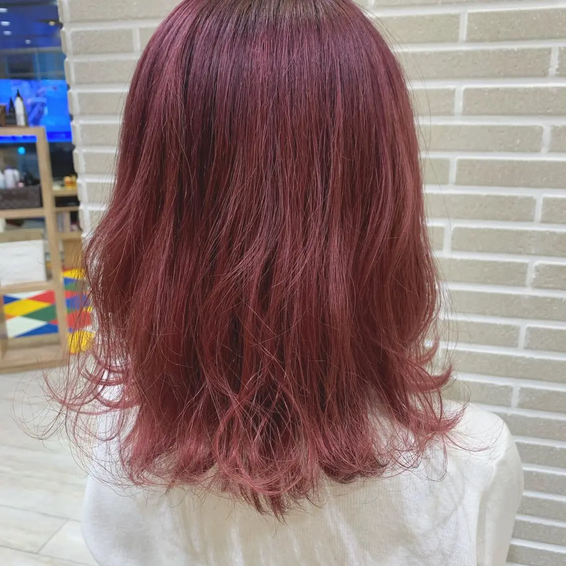 ミディアム カット ヘアカラー トリートメント 潟上 菜摘のヘアスタイル