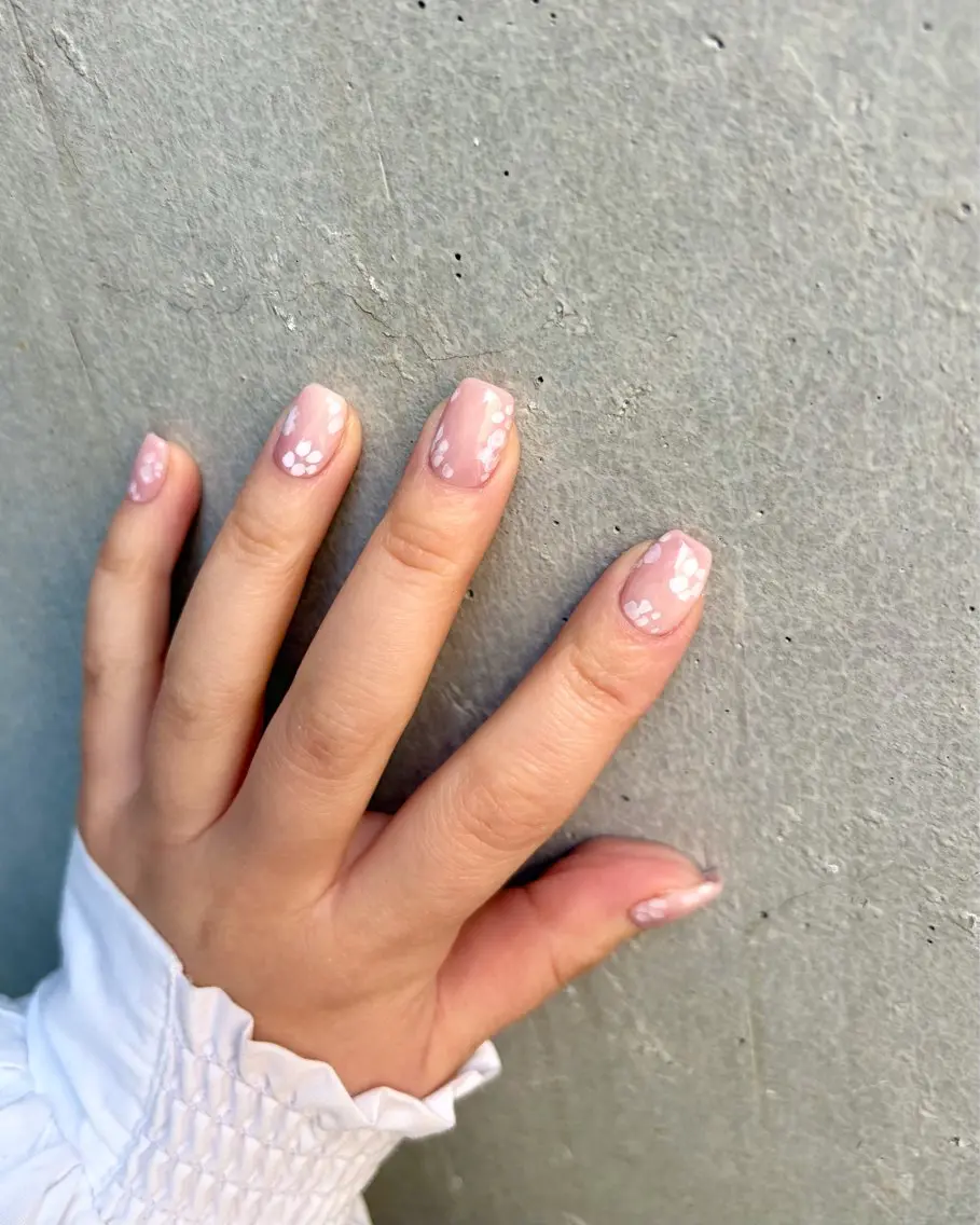 ネイル ニュアンスネイル ハンドネイル nailsalon amity🌿池田のネイルデザイン