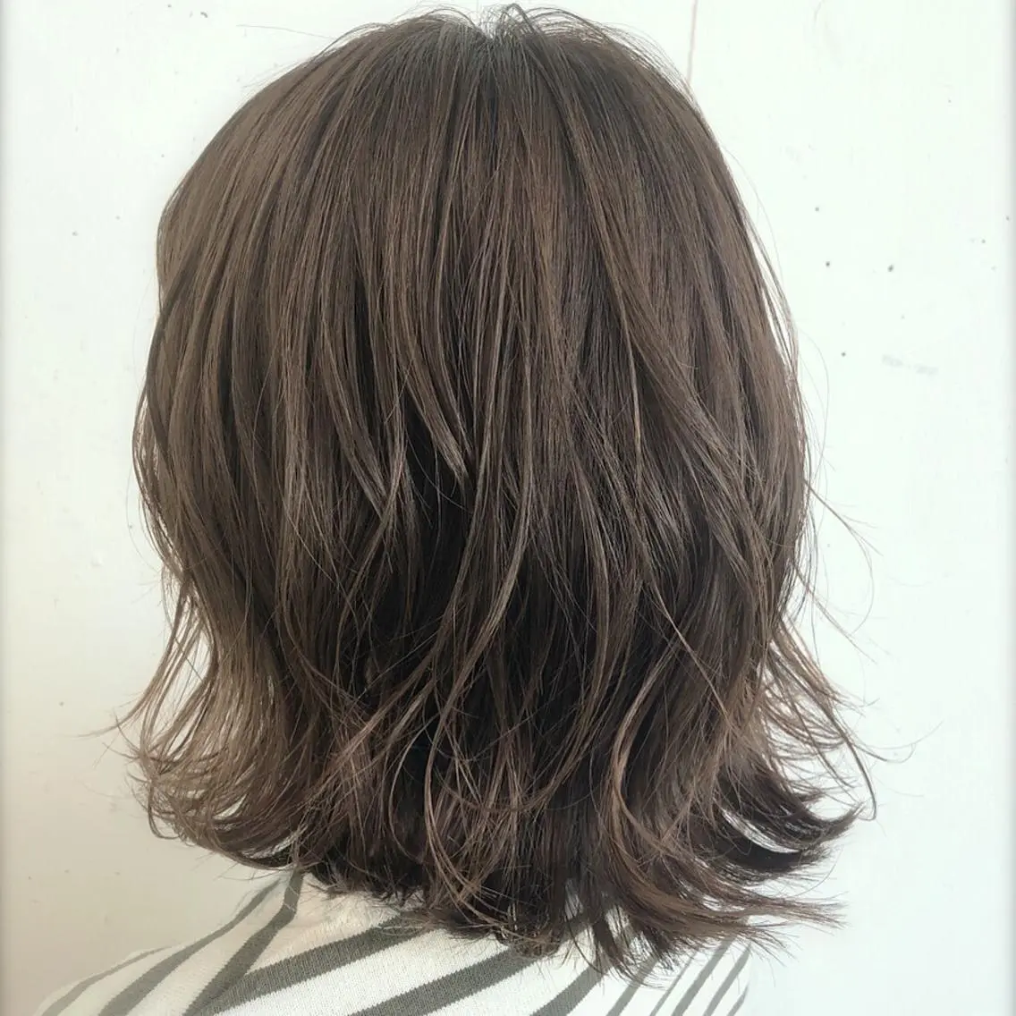 ミディアム カラー ベージュカラー オリーブベージュ ボブ 山形 光輪子のヘアスタイル