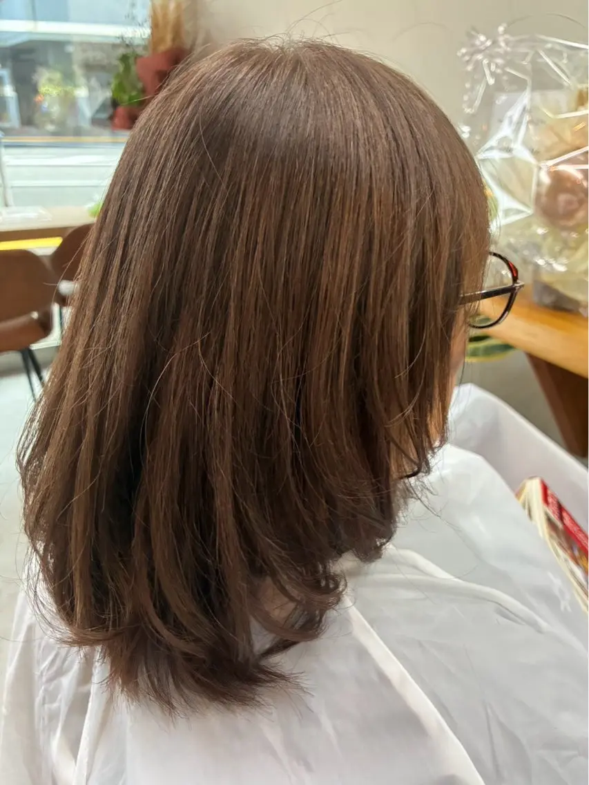 セミロング 森 まりのヘアスタイル