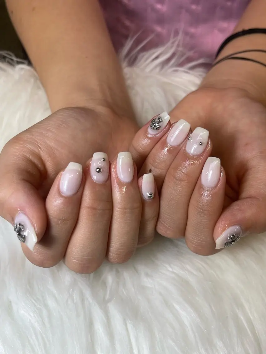 ネイル ハンドネイル NiJi Nailsのネイルデザイン