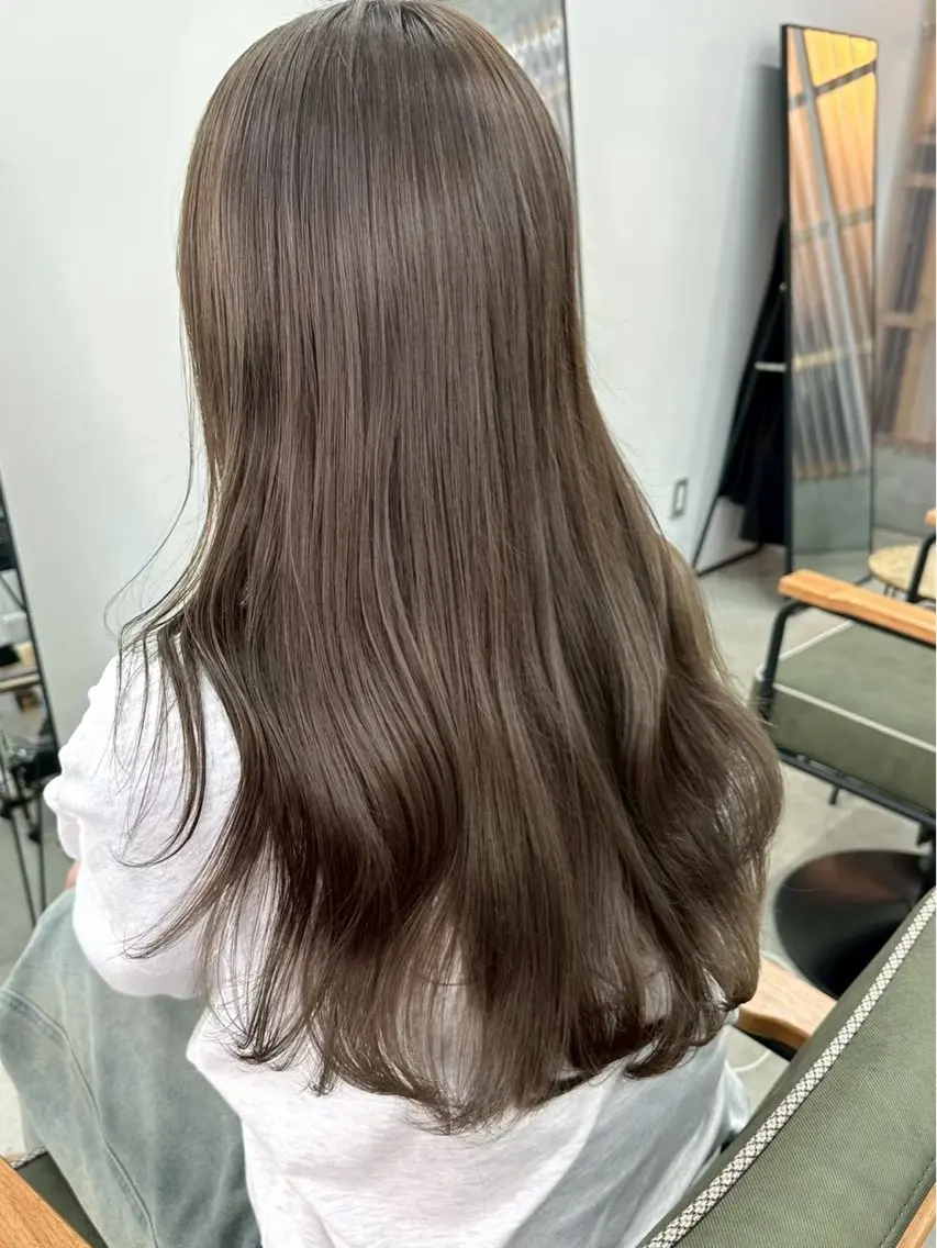 ロング カラー ベージュカラー ヘーゼル カット ヘアカラー トリートメント まさと/ヘーゼルベー ジュ/レイヤーカットのヘアスタイル