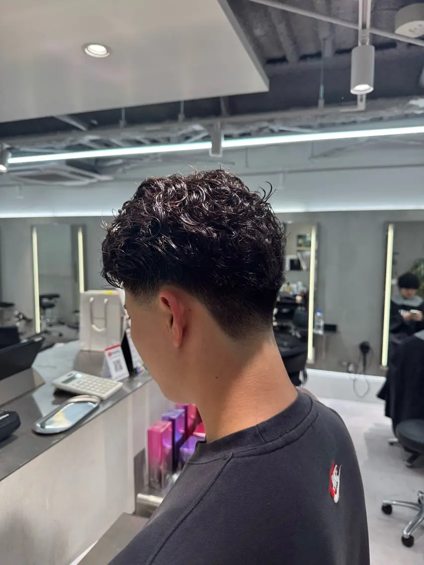 メンズ フェードカット カット 🔱SUI🔱 NAOKIのヘアスタイル