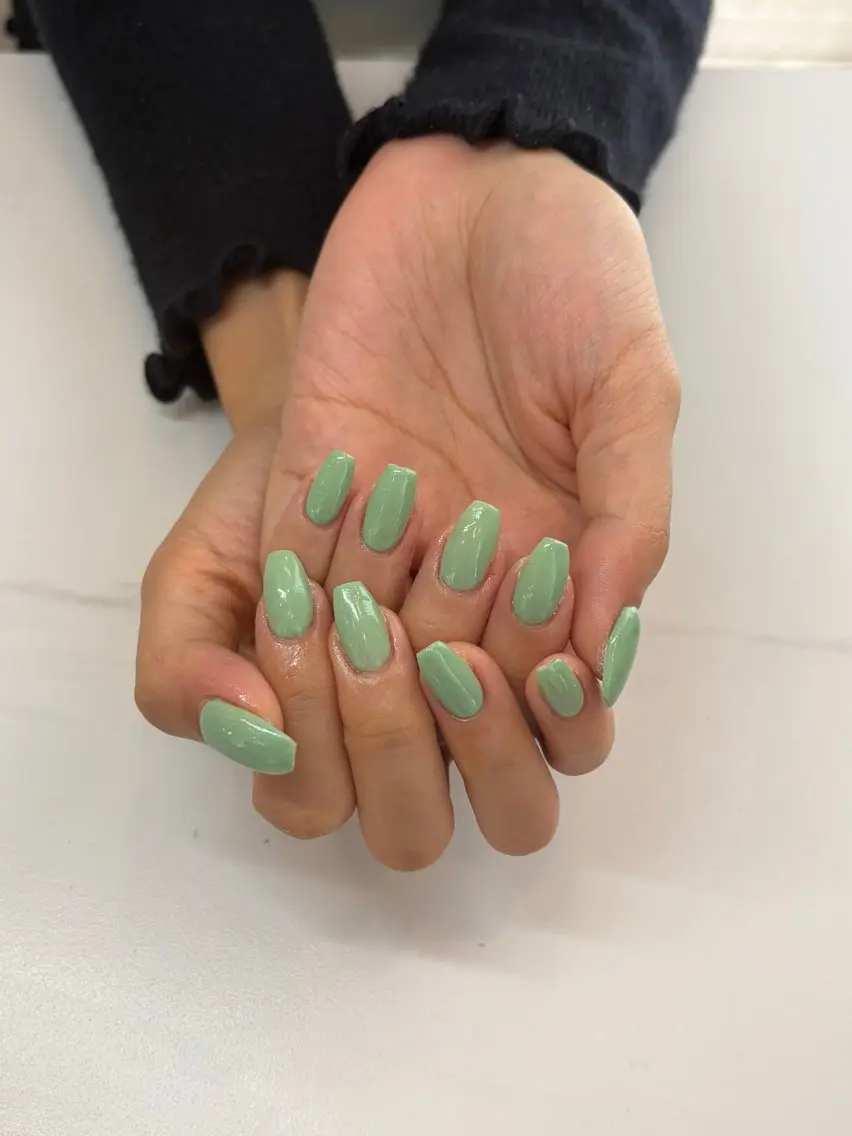 ネイル グリーン Crea IBUKIのネイルデザイン