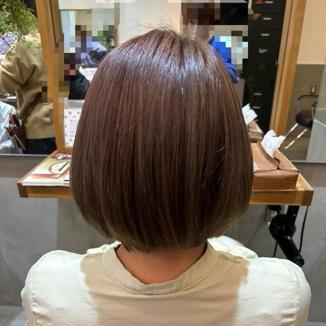 ショート カラー カット ヘアカラー トリートメント 若狭 彩花のヘアスタイル