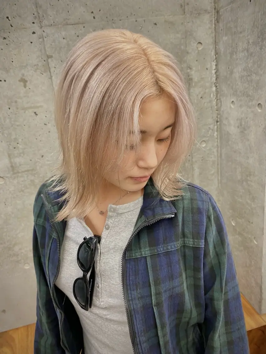 ミディアム カラー ベージュカラー ホワイトベージュ ヘアカラー ✨️艶ハイトーン特化 ✨️佐藤望のヘアスタイル