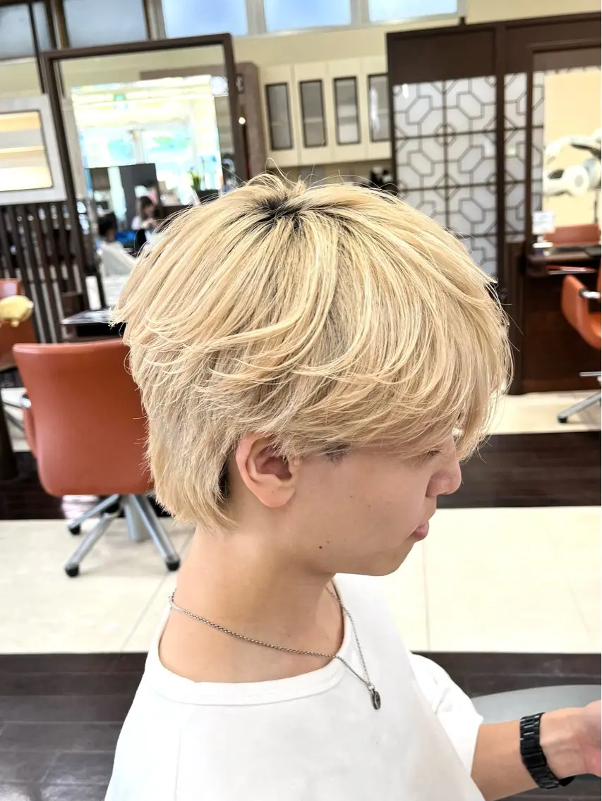 ショート カラー メンズ メンズハイトーン マッシュウルフ マッシュ メンズウルフカット ハイトーンカラー 🧊メンズ特化🧊 高木航希のヘアスタイル