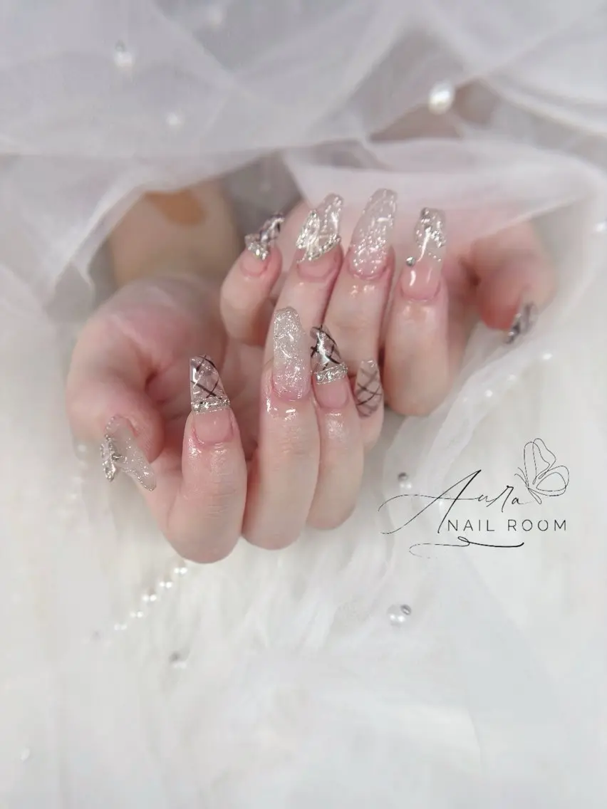 ネイル Aura Nail Roomのネイルデザイン