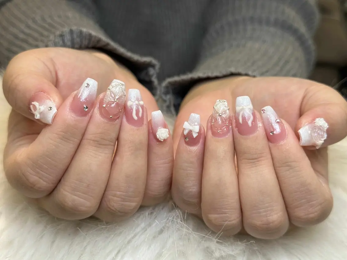 ネイル フレンチネイル ジェルネイル ガーリー 韓国ネイル ロングネイル ハンドネイル NieNail Nezukoのネイルデザイン