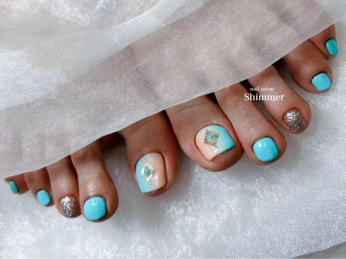 ネイル フットネイル Shimmer Risaのネイルデザイン