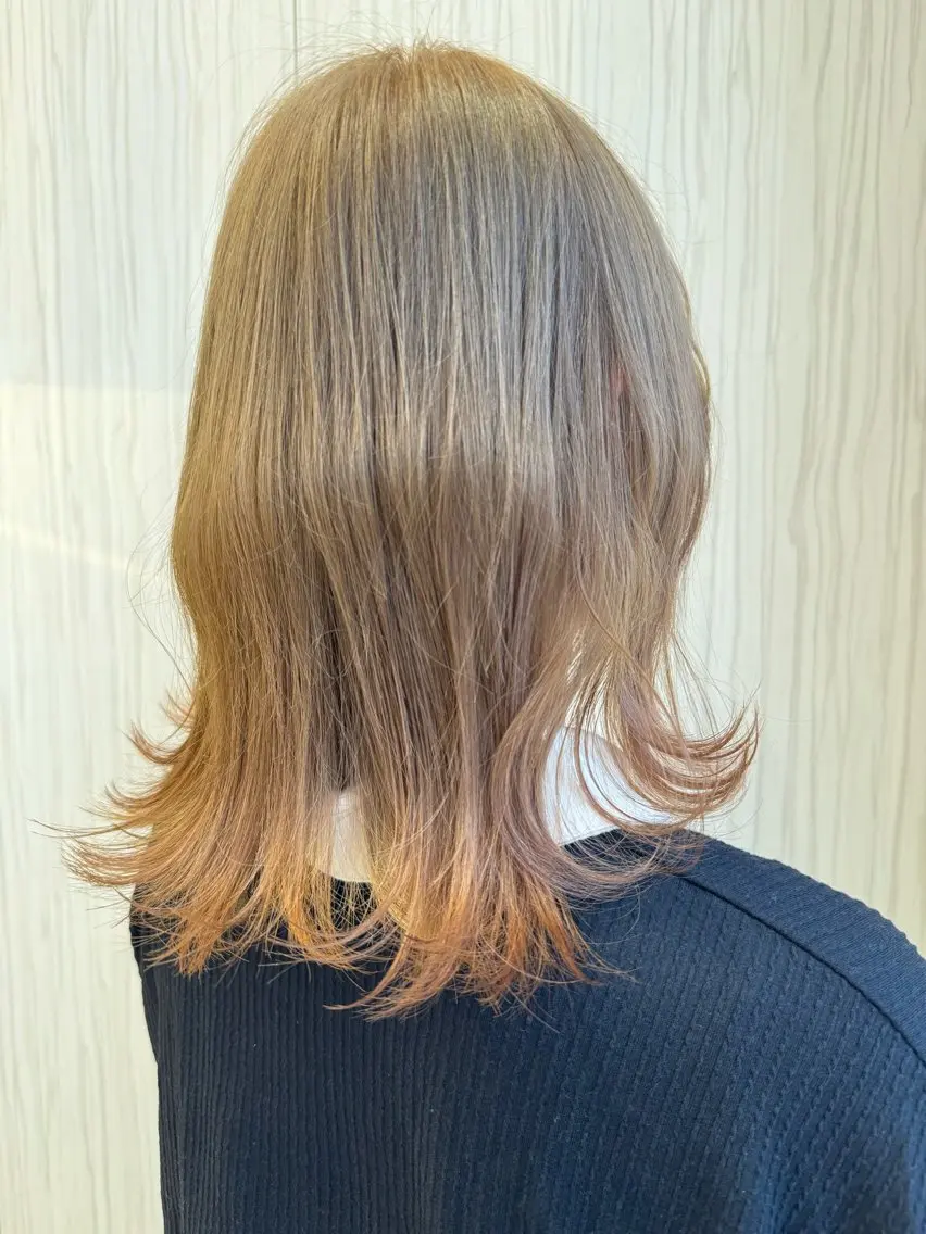 ミディアム ヘアカラー 松尾 怜奈のヘアスタイル