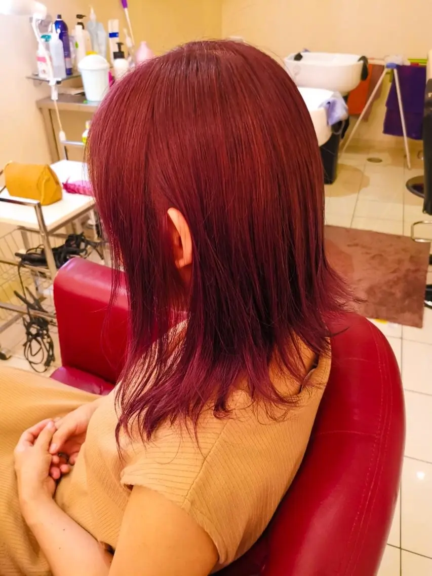 レッドにしたい‼️ブリーチ無しWカラー 赤み消しブリーチ無しで明るいレッド🟥の写真