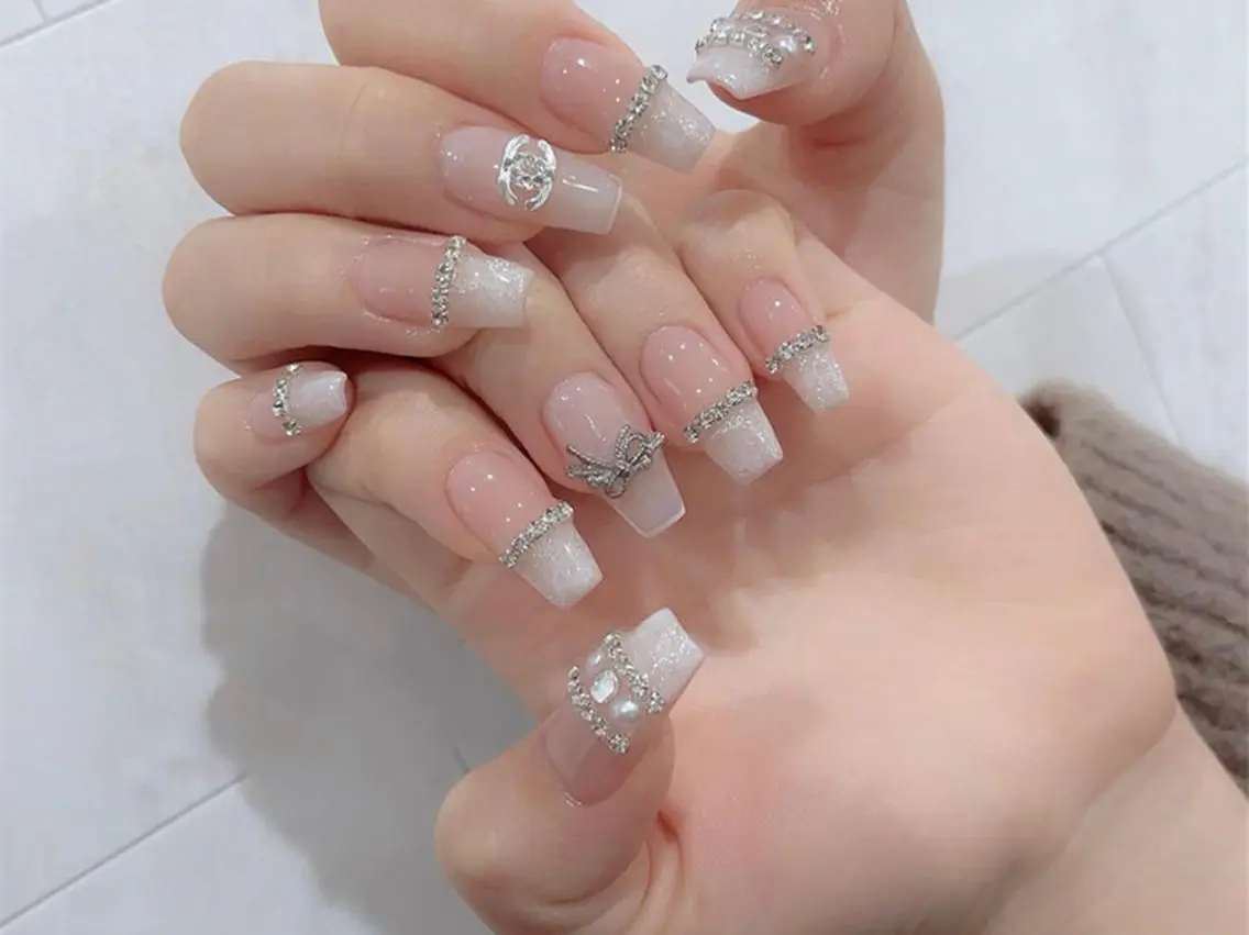 ネイル ハンドネイル ネイルサロン lotusのネイルデザイン
