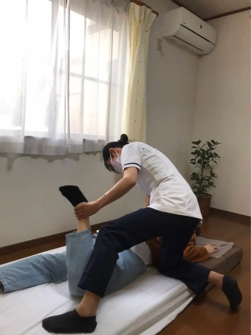 美姿勢になる骨盤矯正の写真