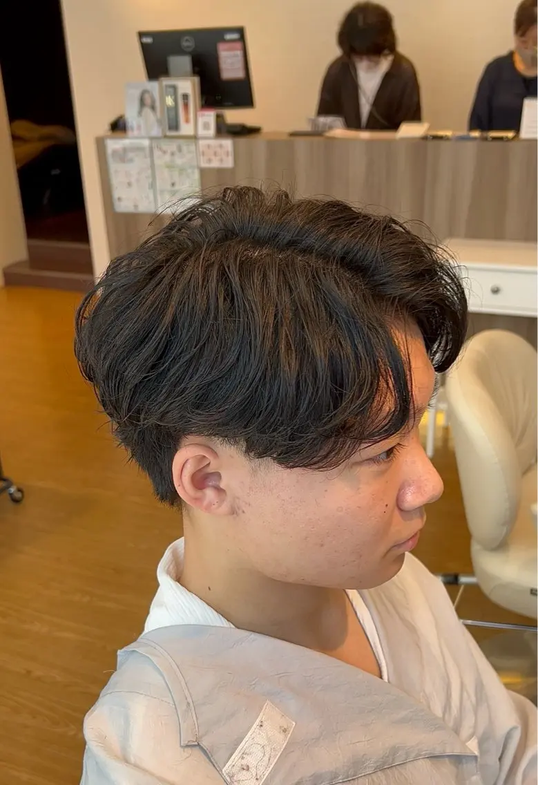 パーマ メンズ フェザーパーマ メンズパーマ カット パーマ Lenahc かめ/ メンズカット/パーマのヘアスタイル