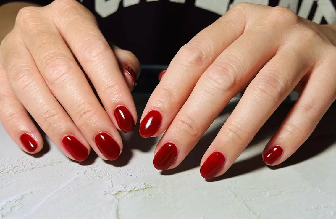 当日予約もOK‼️お爪をキレイに見せる『艶々フォルムワンカラー』💅オフ込み‼️の写真