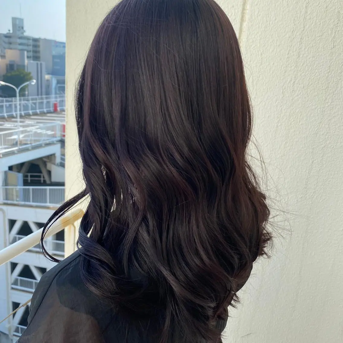 カラー Ashanti 有川のヘアスタイル