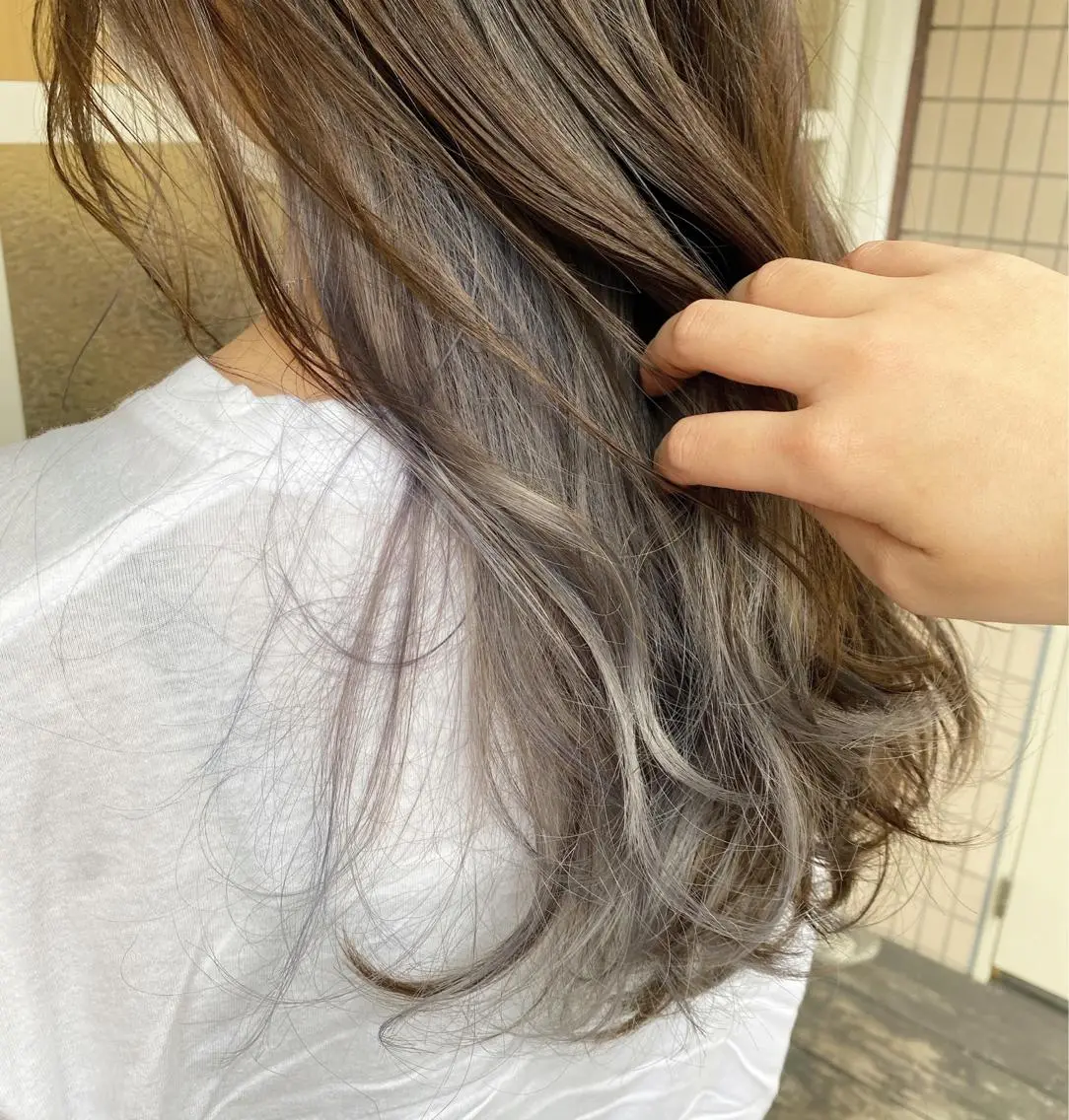 ロング カラー インナーカラー 西村 有紗のヘアスタイル