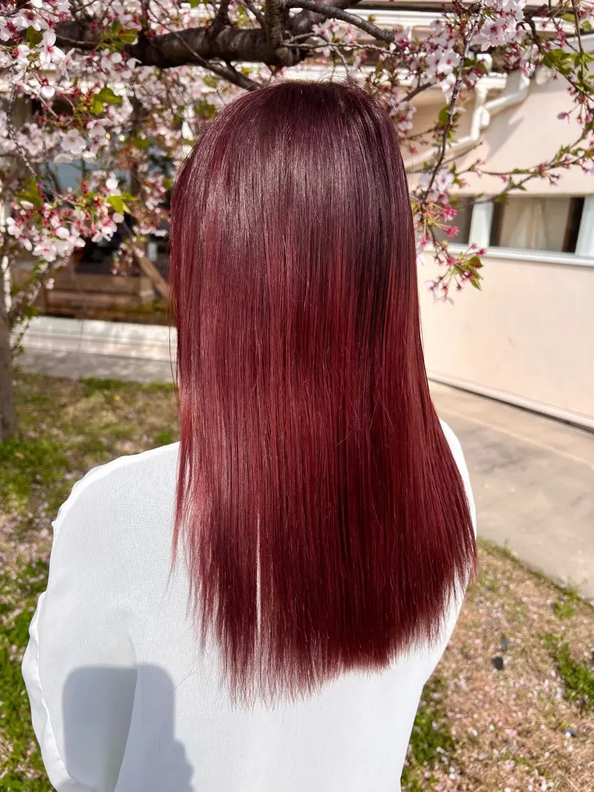 ロング カラー ブリーチ ピンクカラー 田中 愛音のヘアスタイル