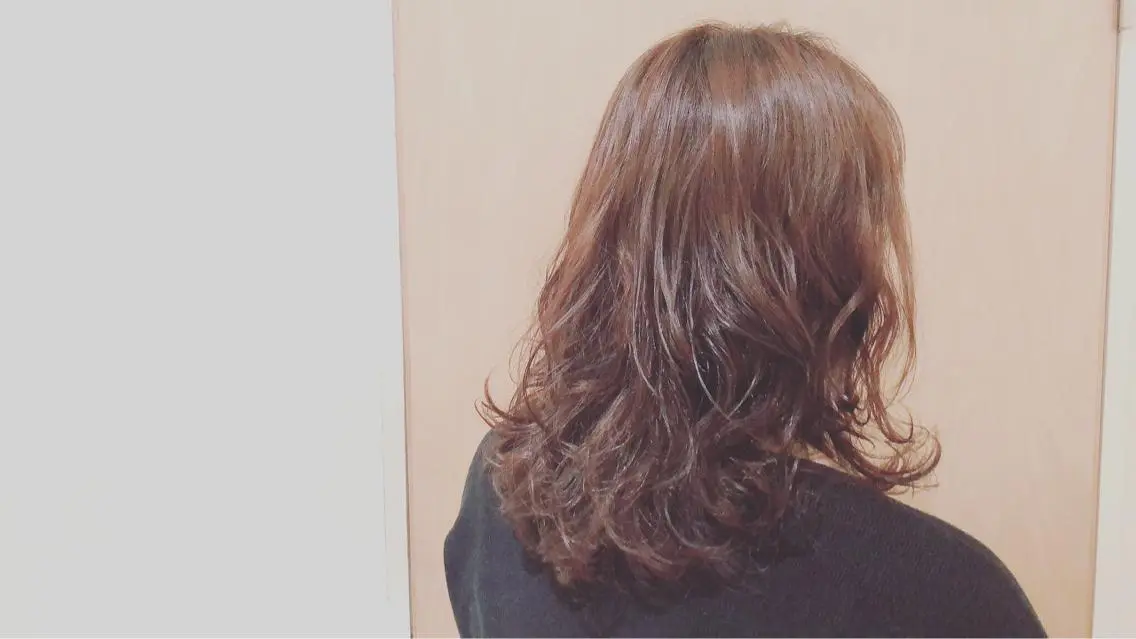 ミディアム パーマ ミディアムパーマ デジタルパーマ 井上 由希奈のヘアスタイル