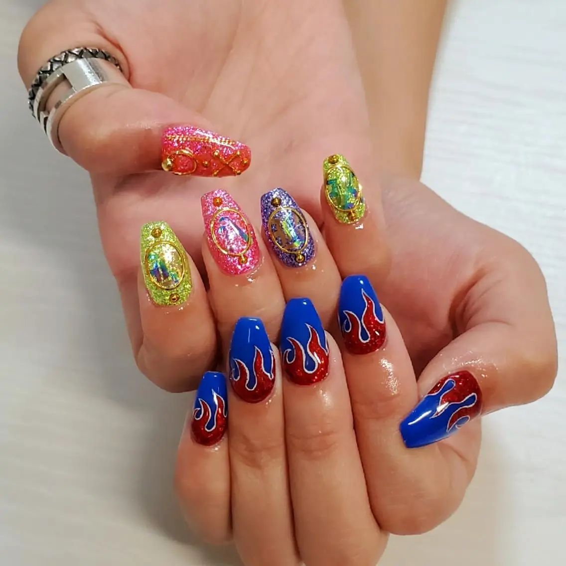 ネイル ･:*+.✳︎˚✧₊ MAKI NAILのネイルデザイン